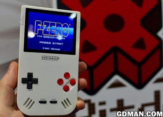 国外厂商公布全新怀旧掌机:Super Retro Boy